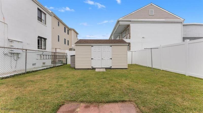 Newly Renovated 4 Bedroom Home Only 2 Blocks From The Beach! وايلدوود المظهر الخارجي الصورة